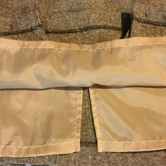 Norton McNaughton Petites Skirt Brown with belt. - Picture 4 of 4